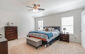 2946 Wolfcreek in New Braunfels, TX - Foto de edificio - Building Photo