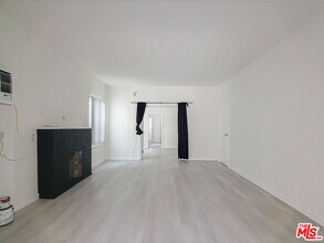 336 S Wilton Pl in Los Angeles, CA - Building Photo - Building Photo