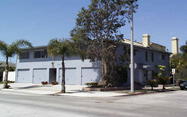 1170-1190 Central Ave in Seal Beach, CA - Building Photo - Building Photo