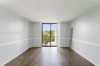 501 SW 11th Pl in Boca Raton, FL - Building Photo - Building Photo