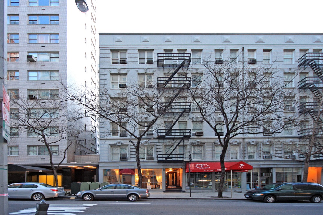 205 East 66th Street in New York, NY - Building Photo