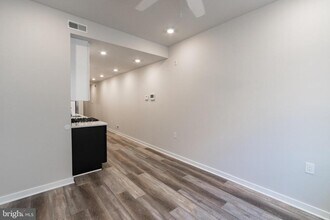 644 N 38th St in Philadelphia, PA - Building Photo - Building Photo