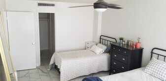1800 Lavaca St, Unit 104 in Austin, TX - Building Photo