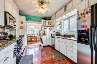 1020 Mitchell St in Mount Airy, NC - Building Photo - Building Photo