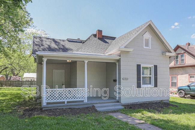 property at 1700 S Harvard Ave