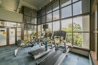 2429 Locust St, Unit 618 in Philadelphia, PA - Foto de edificio - Building Photo