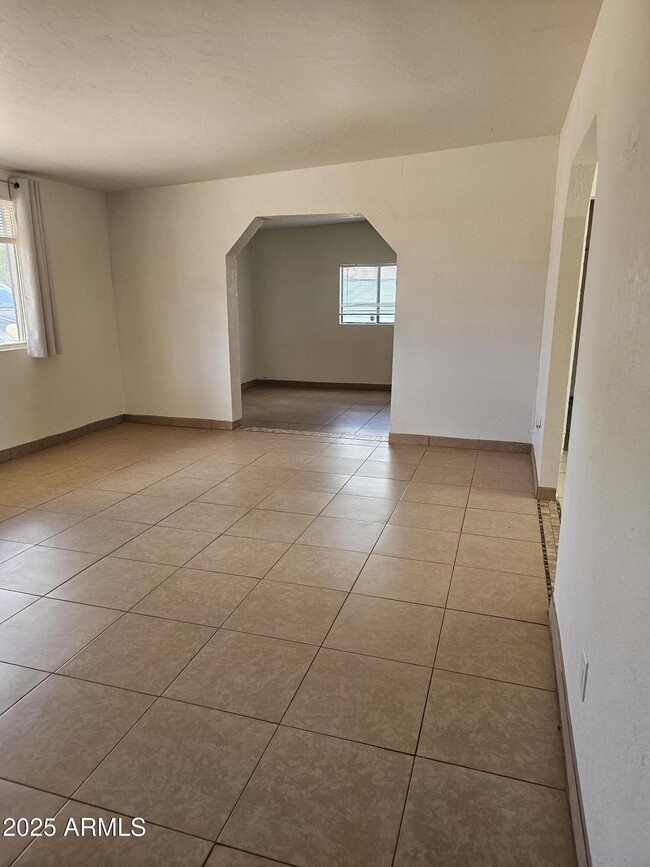 310 2nd St in Huachuca City, AZ - Building Photo - Building Photo