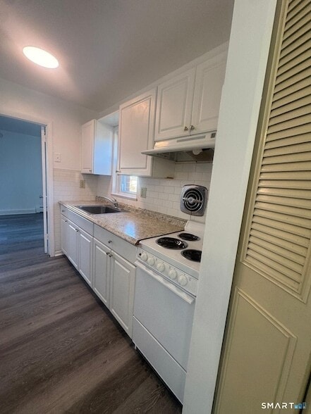 property at 190 Birdseye St