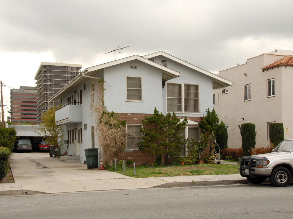 715 N Jackson St in Glendale, CA - Building Photo