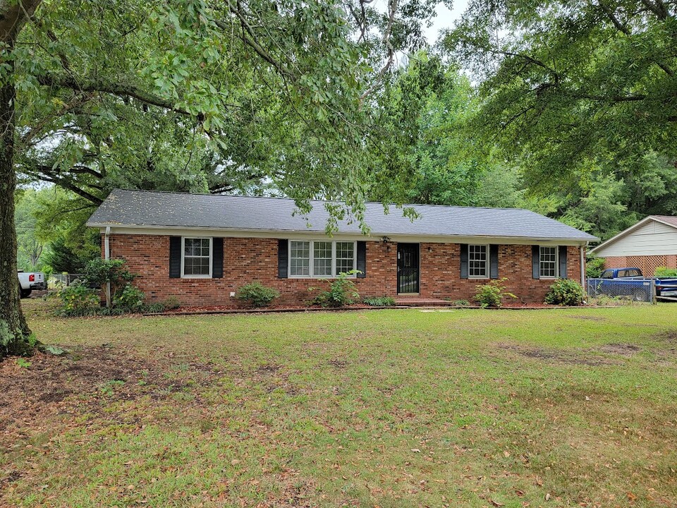 135 Franklin Ave in Spartanburg, SC - Foto de edificio