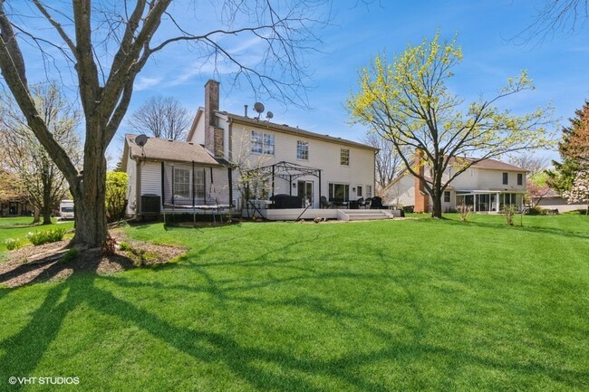 1712 Juliet Ln in Libertyville, IL - Building Photo - Building Photo