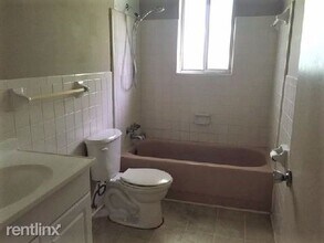 7837 N Main St in Dayton, OH - Building Photo - Building Photo