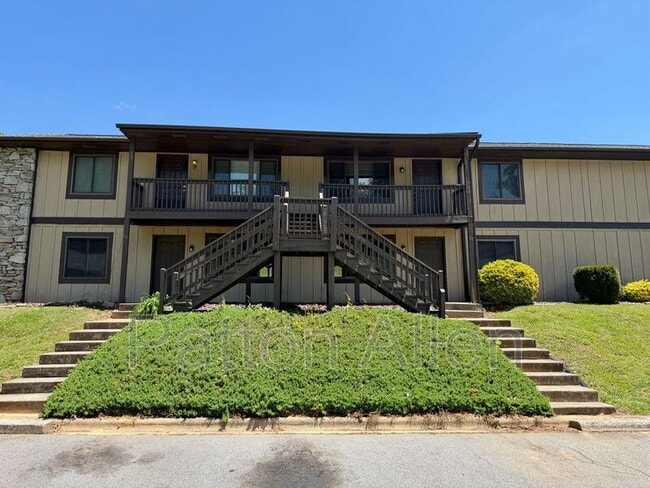 property at 20 Dawnwood Cir