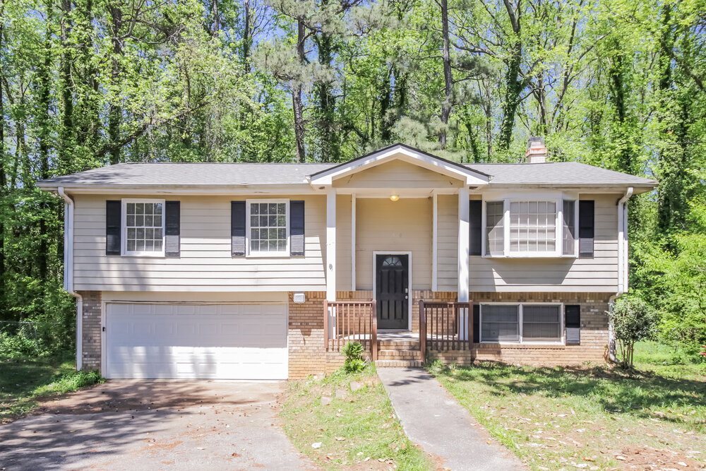 5940 Old Forest Way in Douglasville, GA - Building Photo