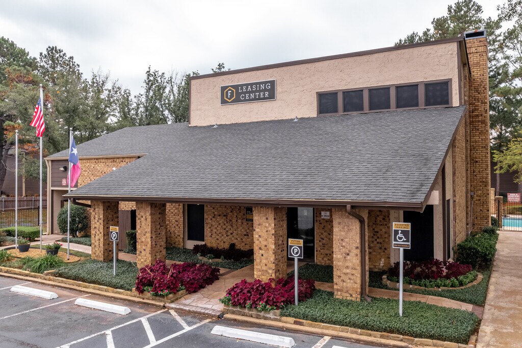 Finley Apartment Homes Tyler, TX Apartments