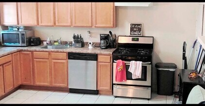 3325 N Lakewood Ave in Chicago, IL - Building Photo - Building Photo