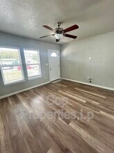 614 El Monte Blvd in San Antonio, TX - Building Photo - Building Photo