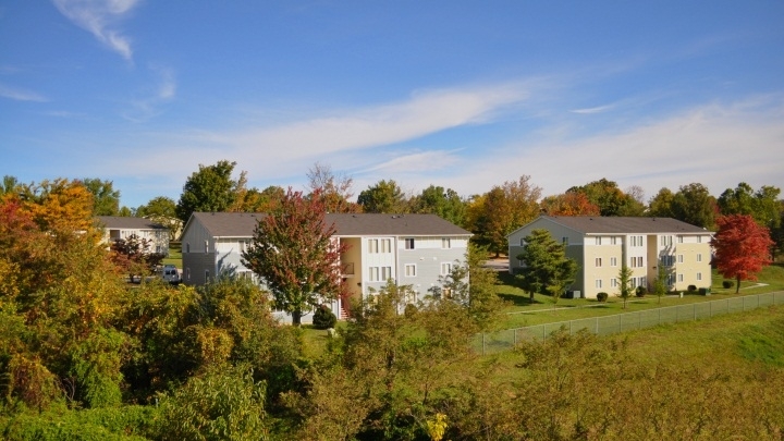 Linden Green in Christiansburg, VA - Building Photo