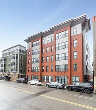 45 L St, Unit 1 in Boston, MA - Foto de edificio - Building Photo