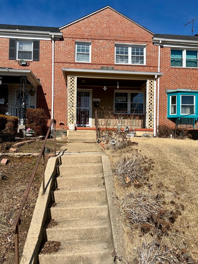 1708 Hartsdale Rd in Baltimore, MD - Foto de edificio - Building Photo