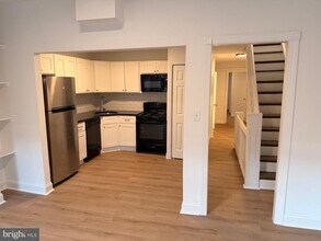 1431 Wolf St in Philadelphia, PA - Building Photo - Building Photo