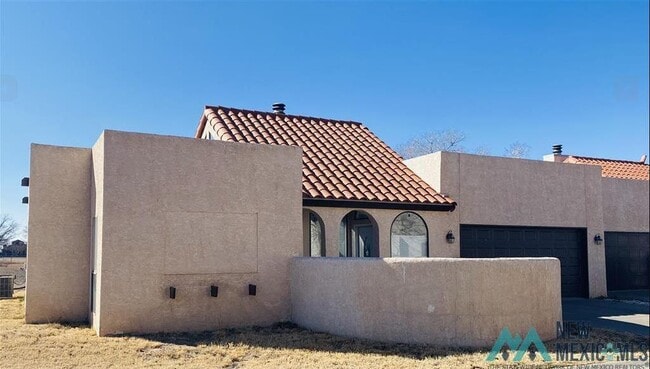 property at 48 Brentwood Rd