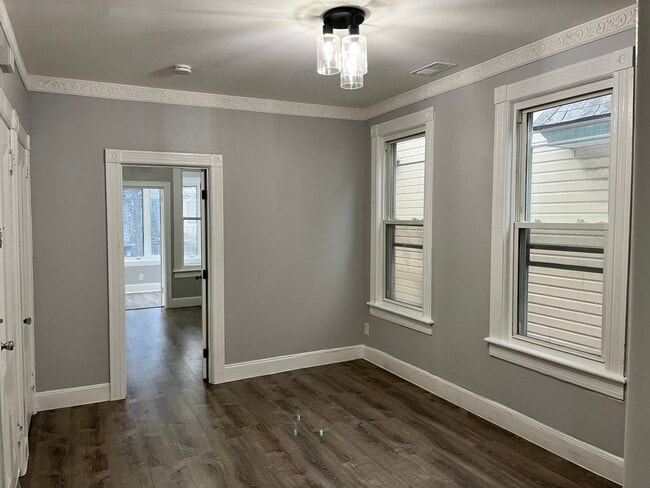 21 Delaware Ave, Unit 1 in Jersey City, NJ - Building Photo - Building Photo