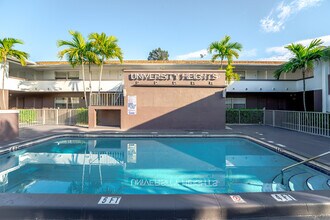 1800 NW 4th Ave in Boca Raton, FL - Building Photo - Building Photo