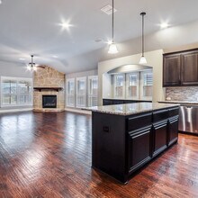 9105 Conroe Dr in Argyle, TX - Building Photo - Building Photo