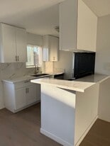 14141 Erwin St in Van Nuys, CA - Building Photo