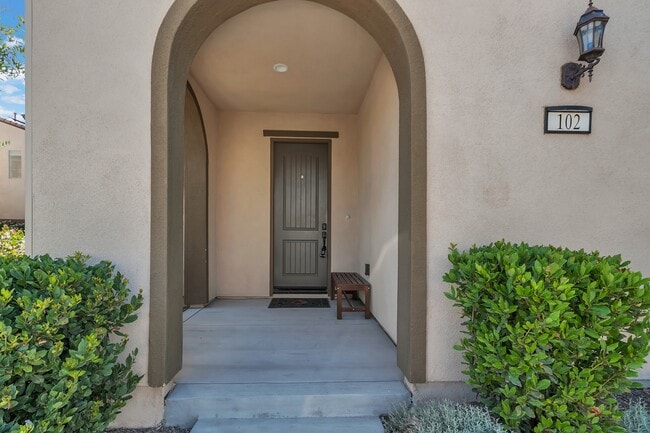 4245 Powell Way in Corona, CA - Building Photo - Building Photo