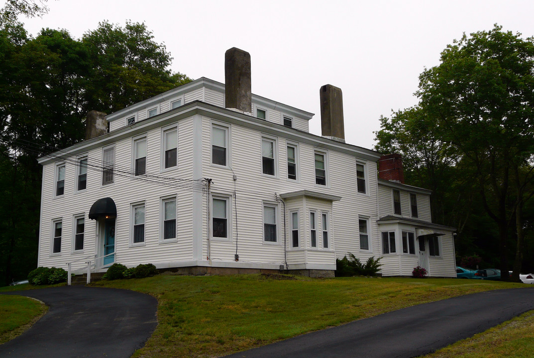 93 Adams St in Abington, MA - Foto de edificio