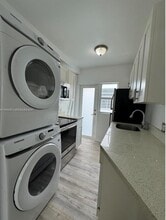 1248 Marseille Dr in Miami Beach, FL - Building Photo - Building Photo