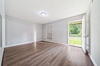 4969 Ruthie Cove in Memphis, TN - Building Photo - Building Photo