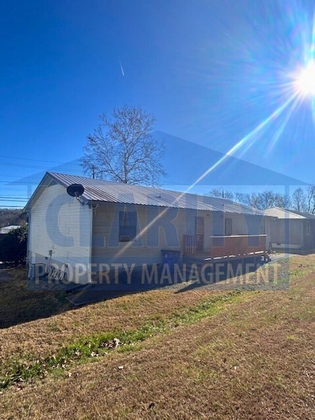 3014-3016 Blue Springs Rd in Cleveland, TN - Building Photo - Building Photo