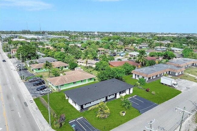 1901 NW 14th Ave in Fort Lauderdale, FL - Building Photo - Building Photo