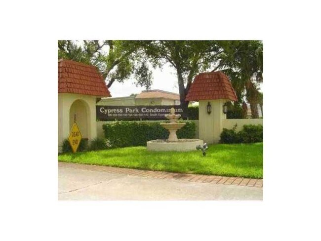 128 S Cypress Rd in Pompano Beach, FL - Building Photo - Building Photo