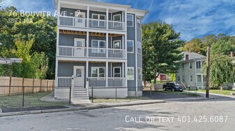 76 Bouvier Ave in Lincoln, RI - Building Photo