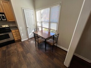 Room in Townhome on Governors Dr in Chapel Hill, NC - Building Photo - Building Photo
