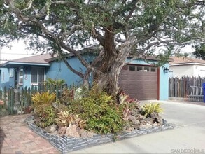 4570 Muir Ave in San Diego, CA - Building Photo - Building Photo