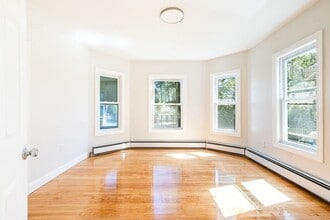 9 Denton St in Brockton, MA - Building Photo - Building Photo