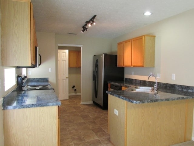 6658 Largo Ln in Plainfield, IN - Foto de edificio - Building Photo