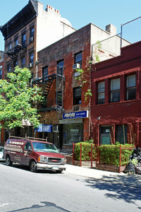 249 W 18th St in New York, NY - Building Photo - Building Photo