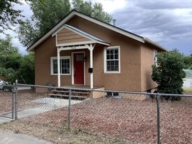 745 N Walnut St in Colorado Springs, CO - Building Photo