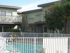 1941 California St in Mountain View, CA - Building Photo - Building Photo