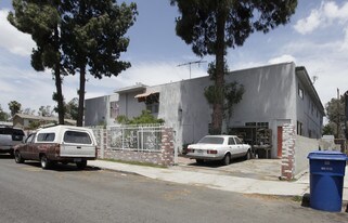 11461 Albers St in North Hollywood, CA - Building Photo