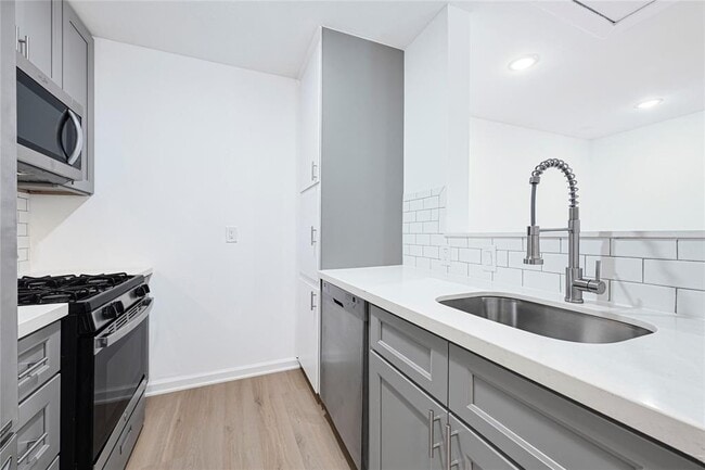 property at 5718 Eskridge St