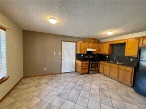 12 N 41st St in McAllen, TX - Building Photo - Building Photo