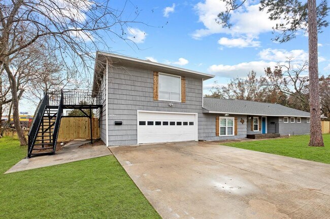 3171 Roe Dr in Houston, TX - Building Photo - Building Photo