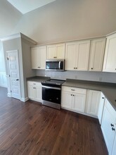 7393 Pfizer Dr in Ooltewah, TN - Building Photo - Building Photo